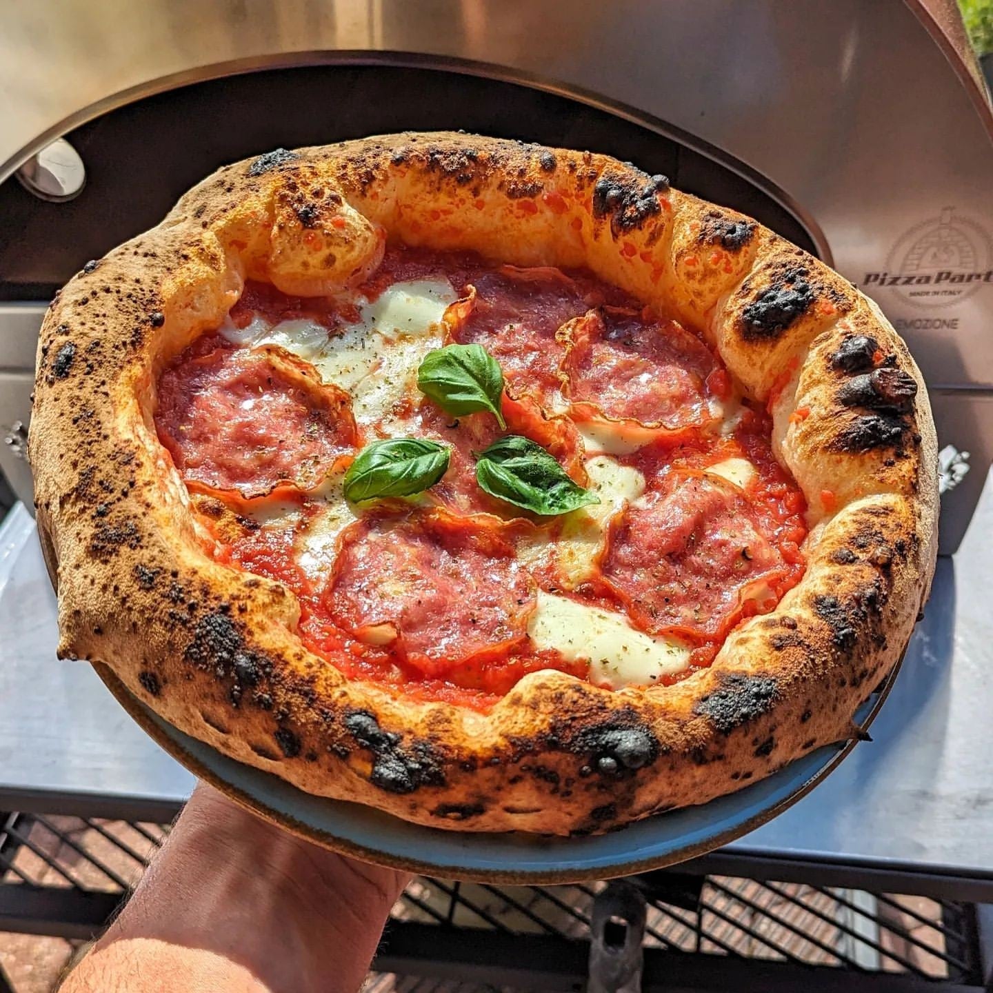 Horno de gas exterior Emozione grande para 2 pizzas "PLATA CLARA" 40x70 cm