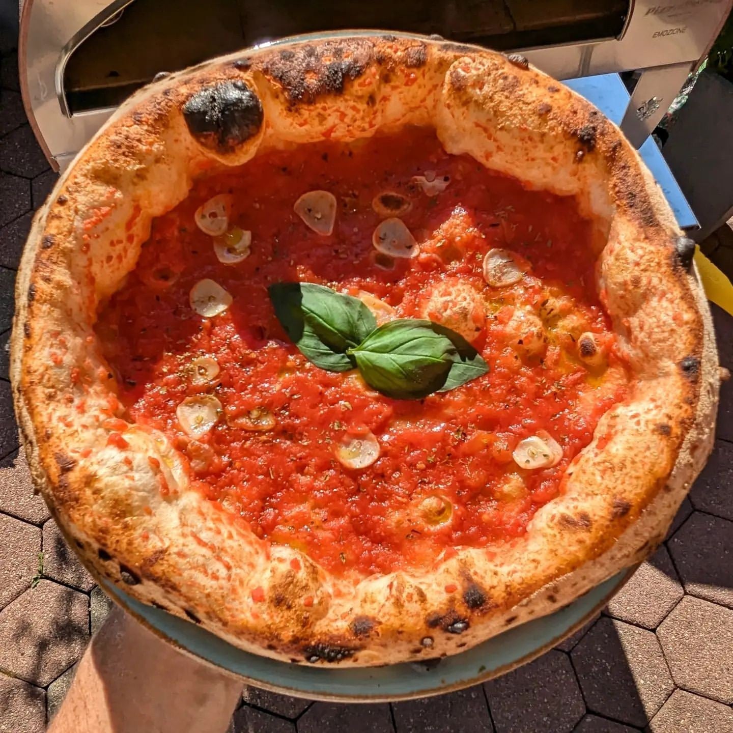 Horno de gas exterior Emozione grande para 2 pizzas "PLATA CLARA" 40x70 cm