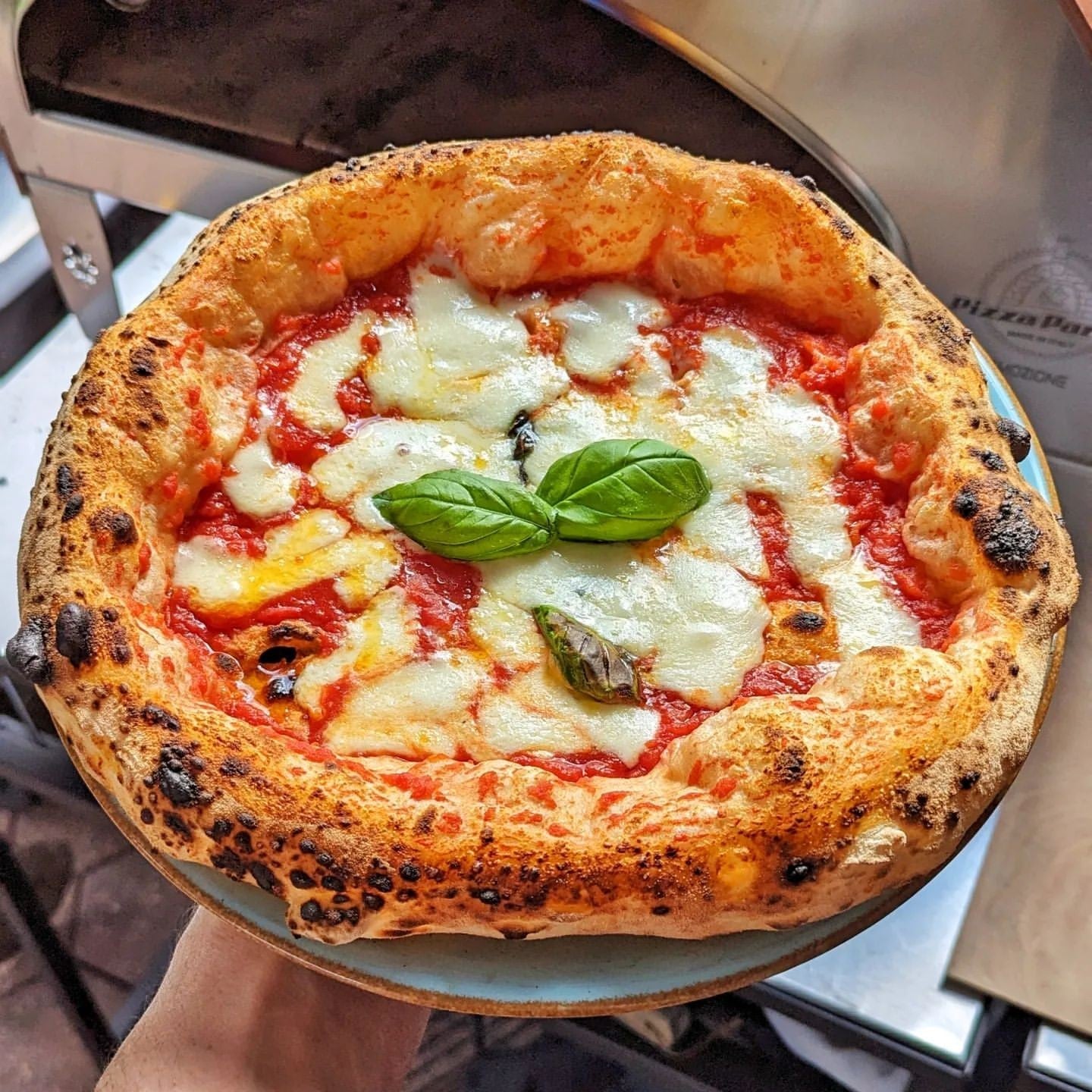 Horno de gas exterior Emozione grande para 2 pizzas "PLATA CLARA" 40x70 cm