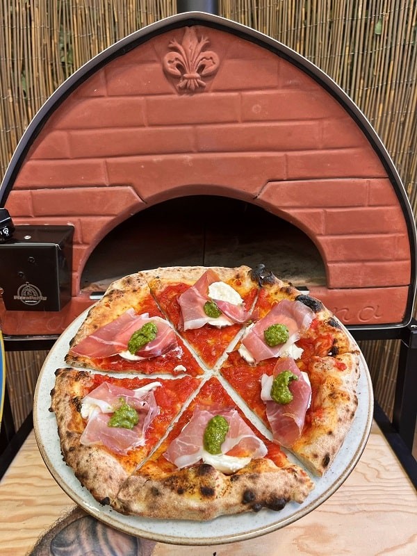 Horno de pizza exterior de gas y leña Passione "NEGRO" 80x60cm