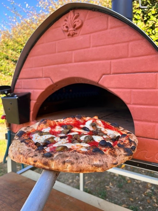 Horno de pizza exterior de gas y leña Passione "NEGRO" 80x60cm