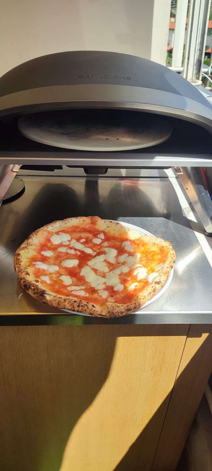 Tentazione Air: Horno de gas con piedra de cocción giratoria de 40 cm (16″)
