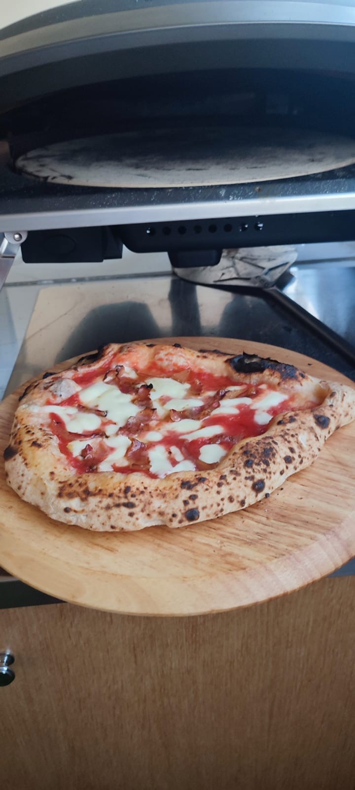 Tentazione Air: Horno de gas con piedra de cocción giratoria de 40 cm (16″)