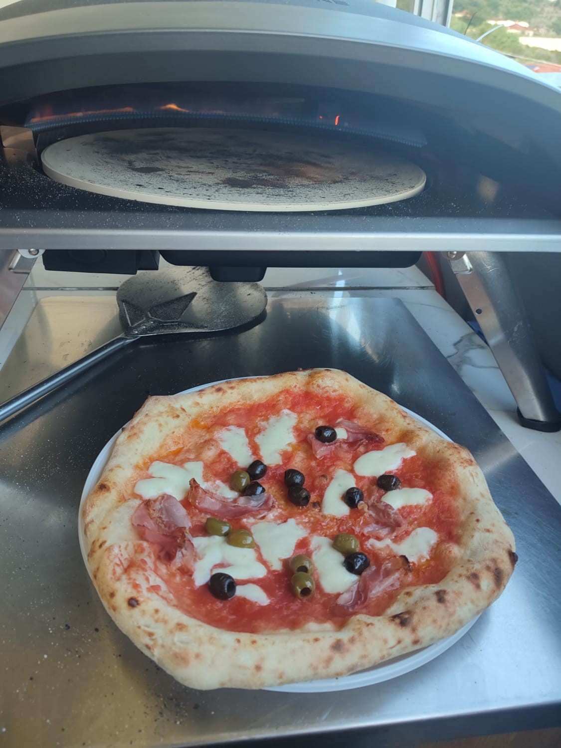 Tentazione Air: Horno de gas con piedra de cocción giratoria de 40 cm (16″)